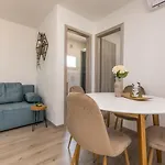 Mobile House Mm * Biograd Na Moru