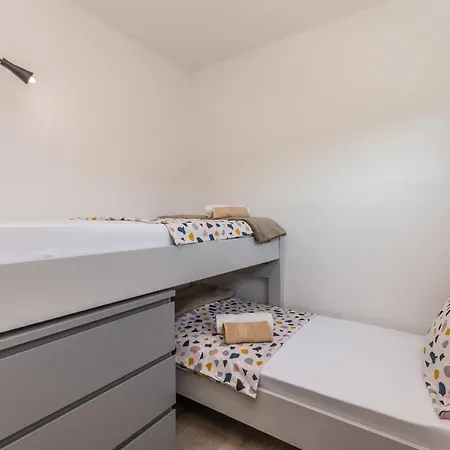 Mobile House Mm 펜션 비오그라드나모루