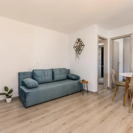 Holiday home Mobile House Mm Biograd Na Moru